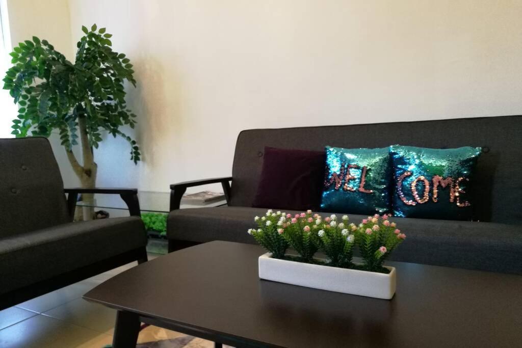 Ken1606 Home - Centre Of Kb, Wifi, 6 To 8 Pax Kota Bharu Bagian luar foto